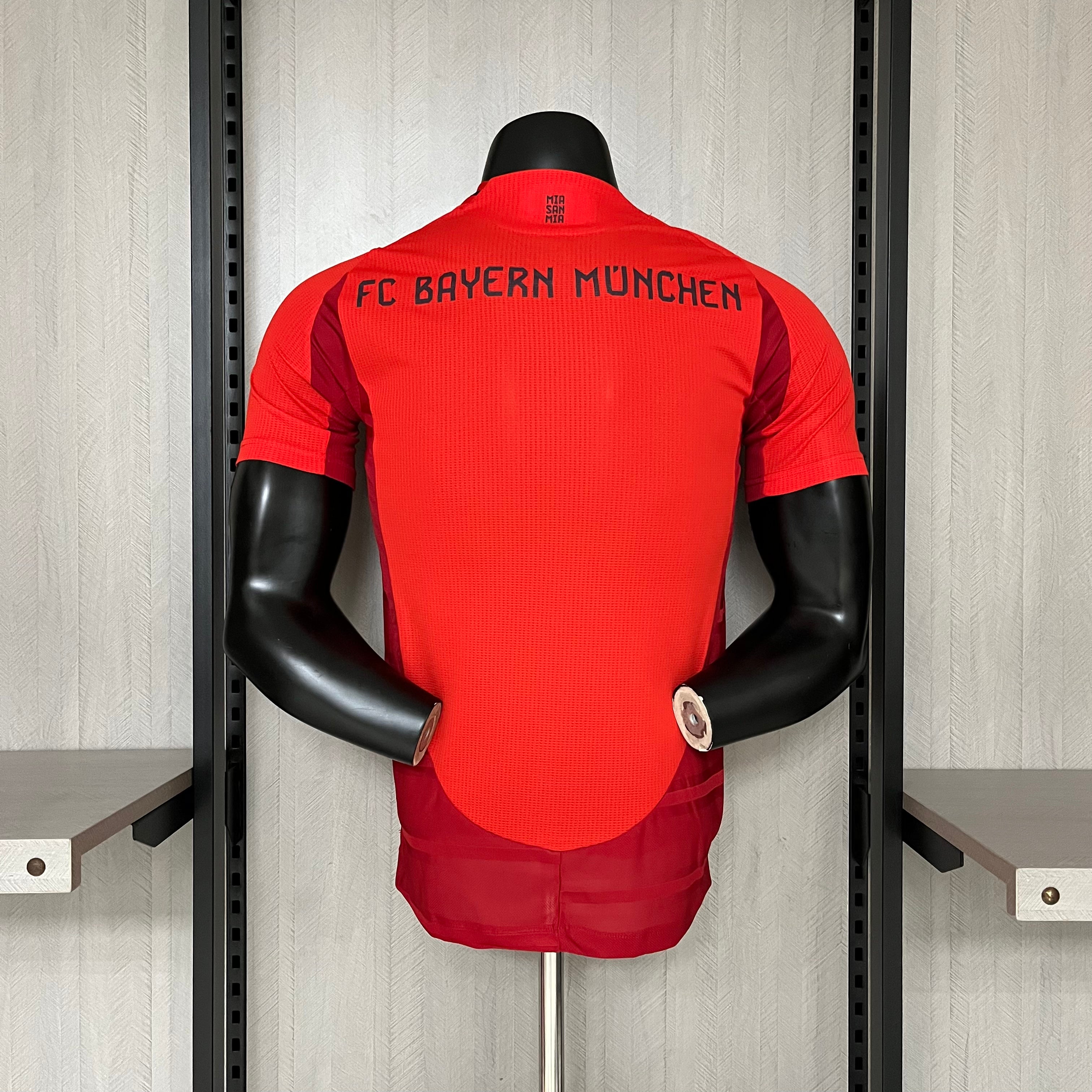 Bayer de Munique Titular 24-25