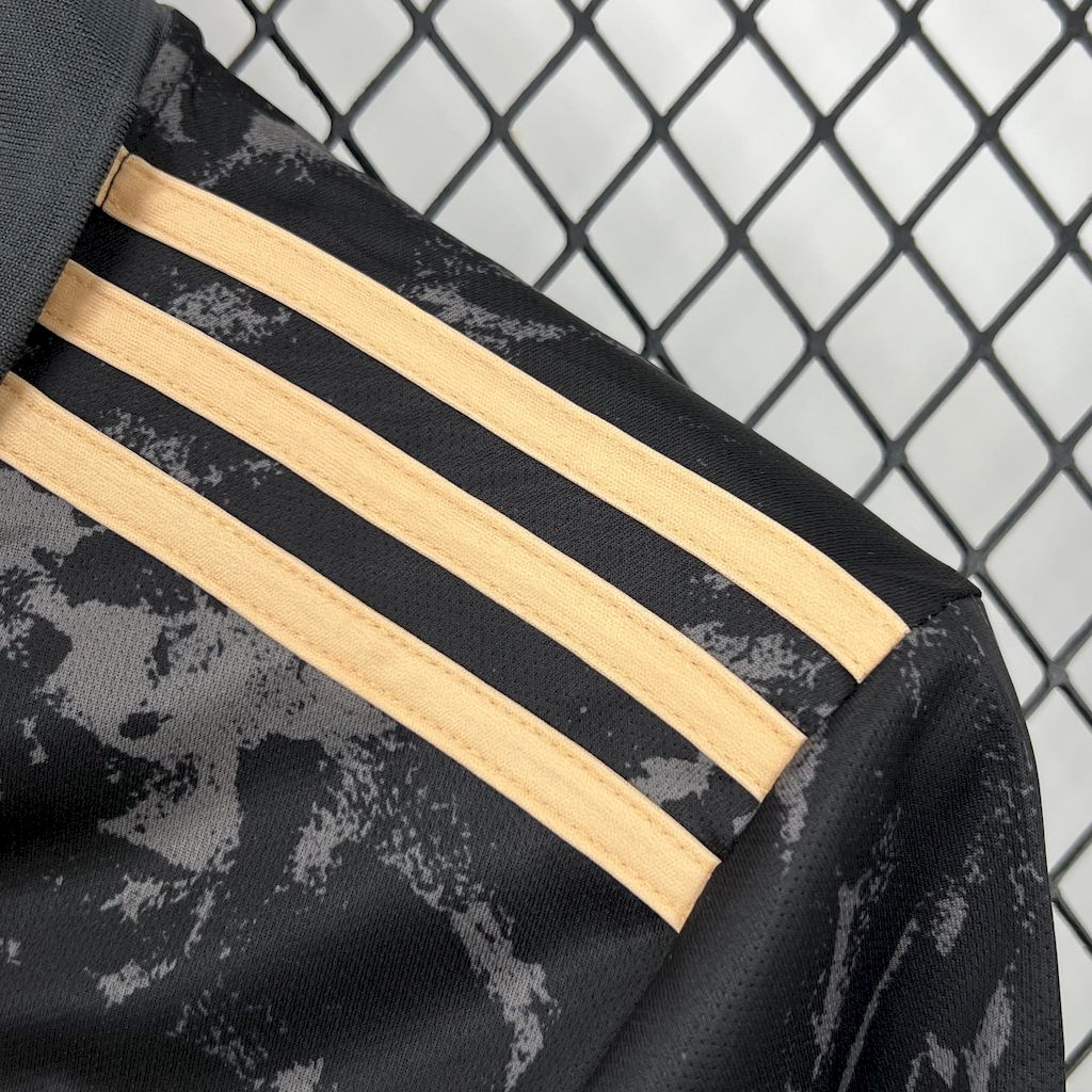 Ajax Edição Especial 25-26